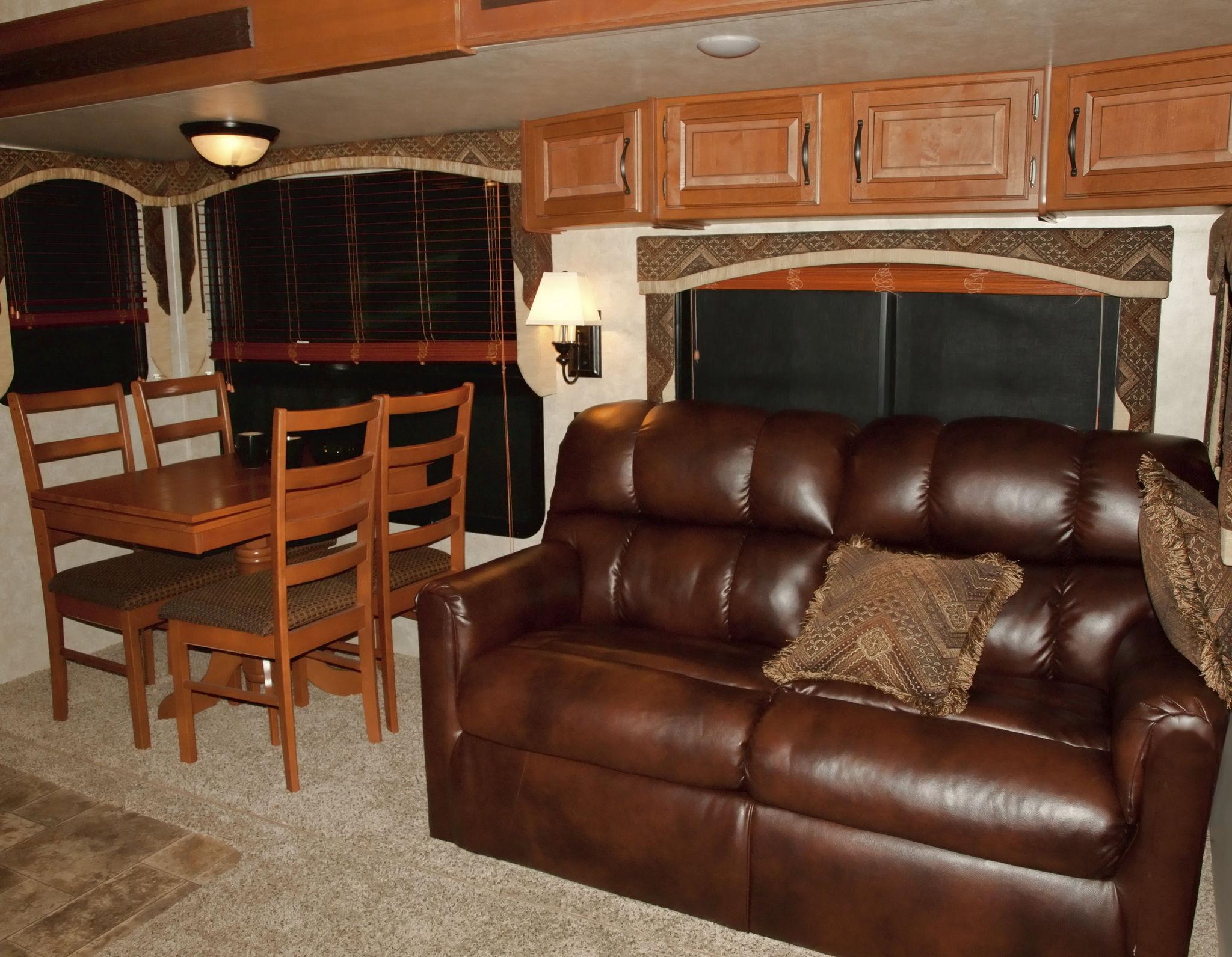 Interior Living Area — Minnie 2800CKDS